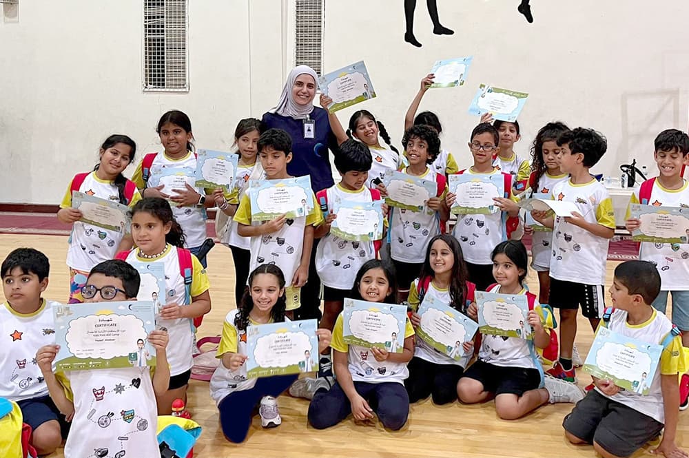 دورة تدريبية في الإسعافات الأولية في النادي الصيفي Kids in Action